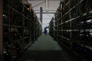 Nhiều công ty khai thác Bitcoin đang bắt đầu tháo chạy khỏi Trung Quốc để chuyển sang Châu Âu