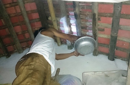 Nhiều biện pháp đã được dùng để ngăn chặn mối nhưng không hiệu quả.