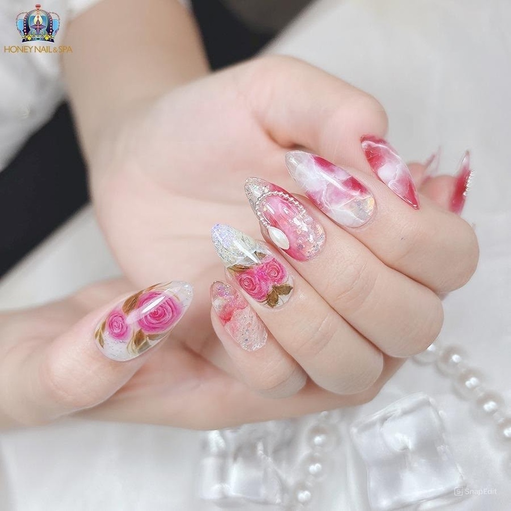 Nghề nail: Cơ hội việc làm rộng mở và mức thu nhập hấp dẫn - 4 Nghề nail: Cơ hội việc làm rộng mở và mức thu nhập hấp dẫn - 4