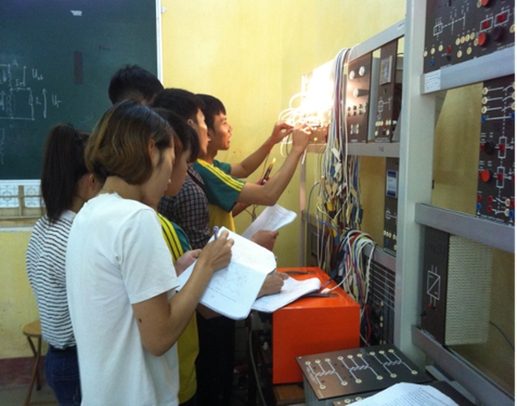 Ngành kỹ thuật điện - sự lựa chọn của những người yêu kỹ thuật - 2 Ngành kỹ thuật điện - sự lựa chọn của những người yêu kỹ thuật - 2