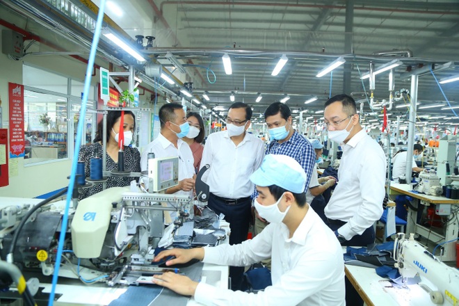 Đẩy nhanh hỗ trợ người lao động, doanh nghiệp ổn định sản xuất kinh doanh - 1 Đẩy nhanh hỗ trợ người lao động, doanh nghiệp ổn định sản xuất kinh doanh - 1