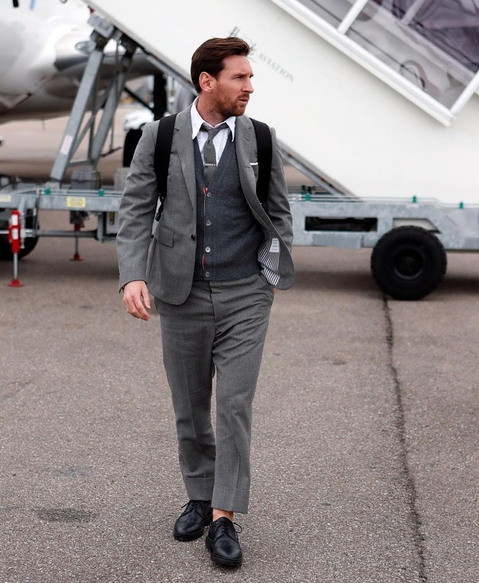 Phong cách thời trang nam tính và khối tài sản đáng nể của Lionel Messi - 6 Phong cách thời trang nam tính và khối tài sản đáng nể của Lionel Messi - 6